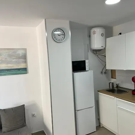 Luishome Apartment *